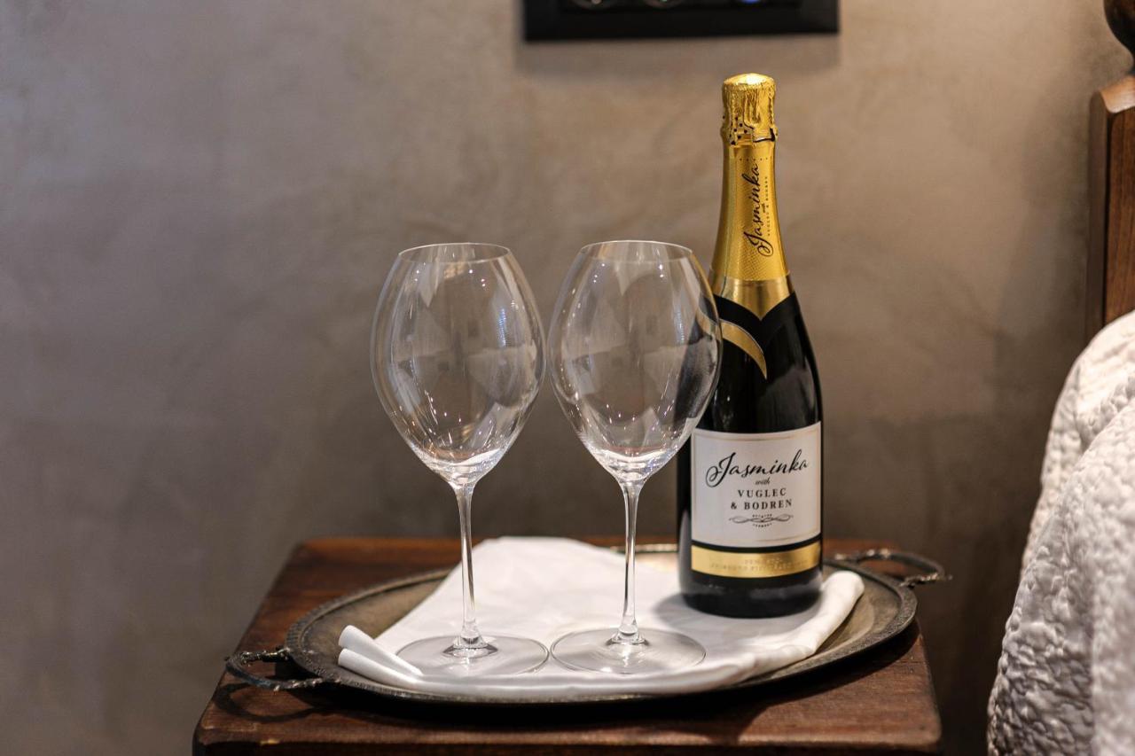 Wine Garden Rooms 스크라딘 외부 사진